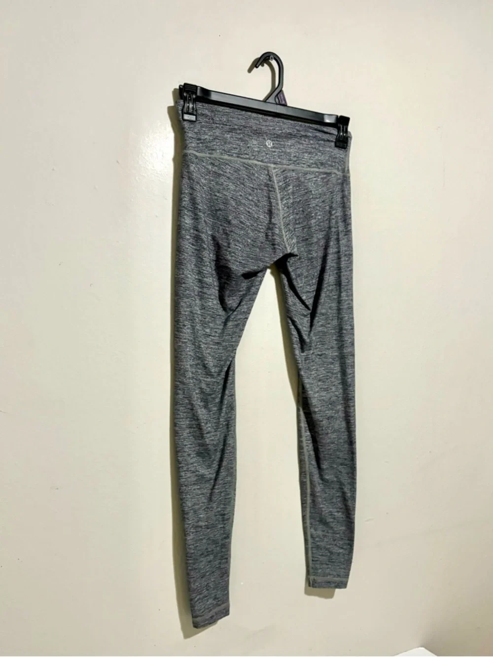 Lululemon Gray Heather Align Leggings - Women's Size 6 Pocket